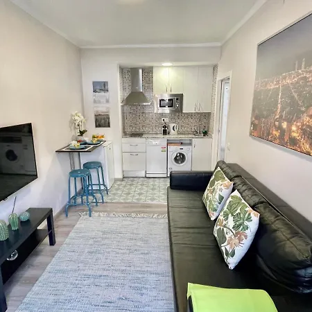 Sea Dreams With Amazing Terrace Апартаменти *